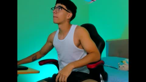 paul_sexycock online show from February 12, 12:55 pm