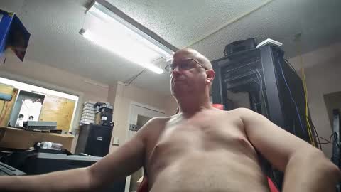 Paul online show from December 3, 6:24 am