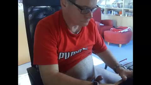 Pavlov aka Peter online show from March 2, 8:54 am