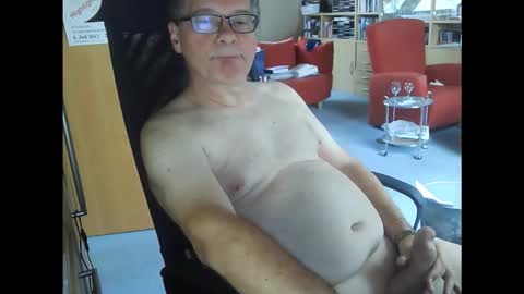 Pavlov aka Peter online show from October 22, 8:51 am