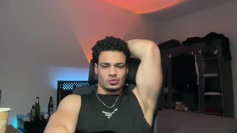 paw_guy online show from June 20, 3:22 am
