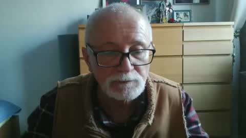 pawkaggg online show from February 19, 1:18 pm