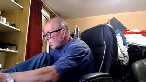 pc8474408 online show from July 3, 12:33 pm