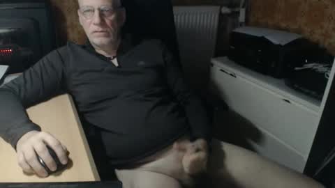 Pemue65 online show from January 8, 7:13 am