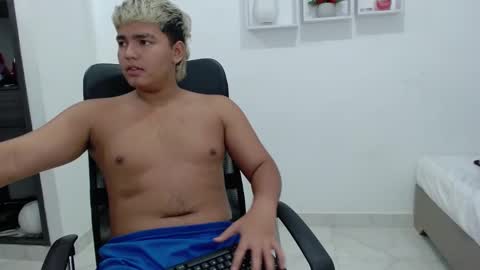 Snapshot of percibal_junior1 chatting on January 26, 2:14 am percibal_junior1 online show from January 26, 2:14 am