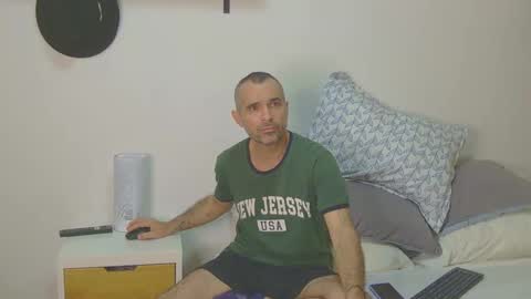 perrosoxxx online show from January 14, 5:40 am