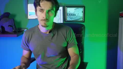 andres    online show from February 19, 7:54 pm