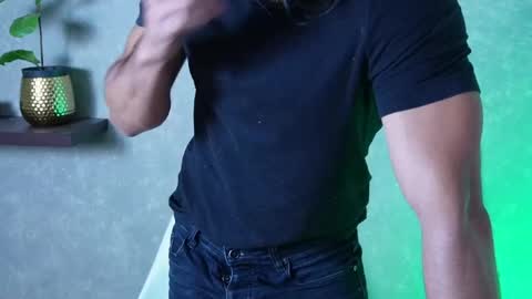 andres    online show from April 22, 8:46 pm