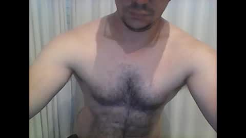 Snapshot of peter_7776 chatting on January 27, 7:03 pm peter online show from January 27, 7:03 pm