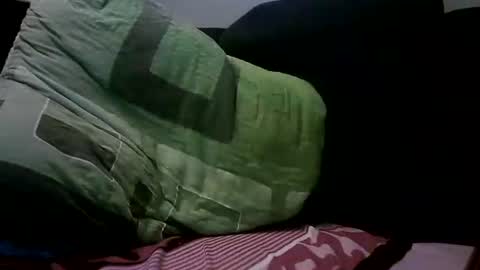 peterf83 online show from December 10, 4:13 am