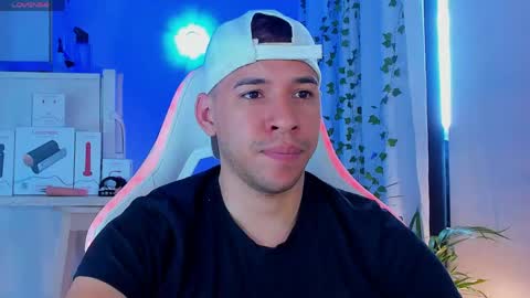 Petter  Coleman online show from April 18, 7:58 pm