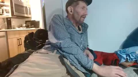 pgrower online show from February 2, 10:07 pm