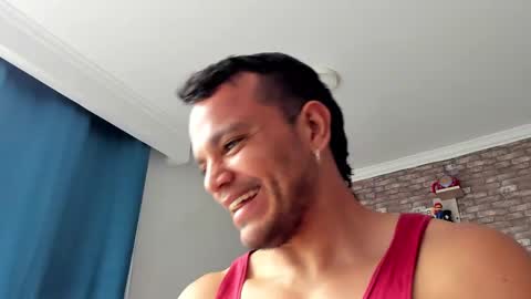 Snapshot of philipe_inzagui chatting on February 16, 8:44 pm Philipe online show from February 16, 8:44 pm