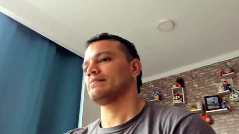 Snapshot of philipe_inzagui chatting on February 10, 5:52 pm Philipe online show from February 10, 5:52 pm