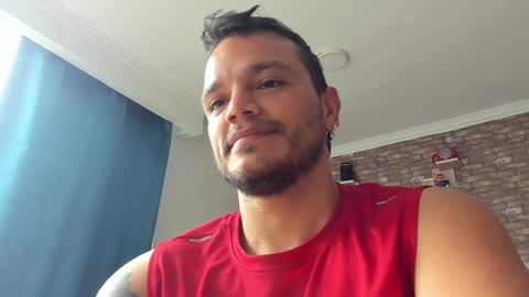 Snapshot of philipe_inzagui chatting on December 2, 8:42 pm Philipe online show from December 2, 8:42 pm