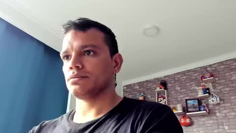 Snapshot of philipe_inzagui chatting on February 23, 8:53 pm Philipe online show from February 23, 8:53 pm