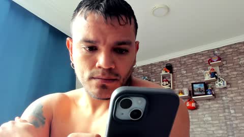 Snapshot of philipe_inzagui chatting on January 26, 7:52 pm Philipe online show from January 26, 7:52 pm