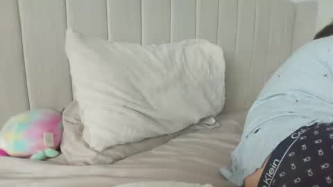 phoephoe44 online show from March 2, 4:07 am