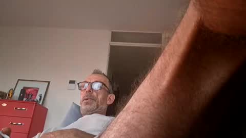 piemske1976 online show from May 31, 3:29 am