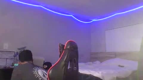 pierceddhabibi online show from November 19, 2:33 am