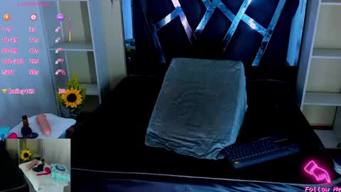 Snapshot of piggy_eddy chatting on September 24, 6:35 am Eddy Brock... Its a pleasure to talk to... online show from September 24, 6:35 am
