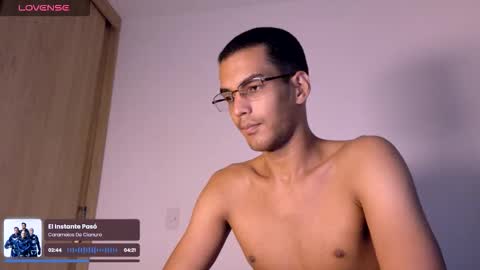 pikashuu7u7 online show from December 2, 3:09 am