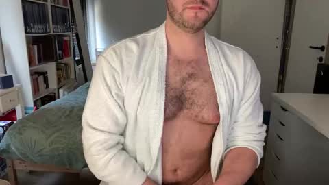 pilou online show from March 18, 12:19 pm