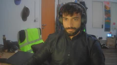 Yash online show from December 27, 3:42 am