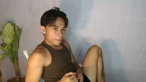 pinoy_palautogxxx online show from April 4, 3:09 pm