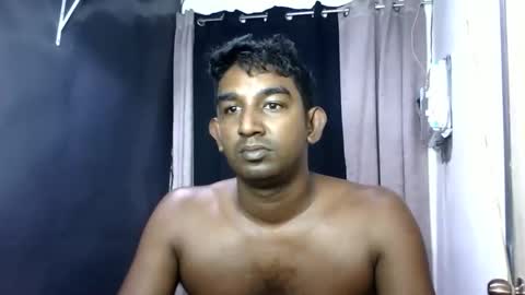 rayvienn online show from April 18, 7:40 pm