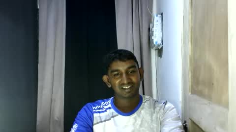 rayvienn online show from April 5, 3:19 pm