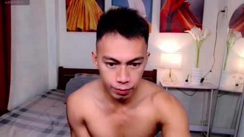 Snapshot of pinoymilker chatting on January 19, 1:32 am ethan online show from January 19, 1:32 am