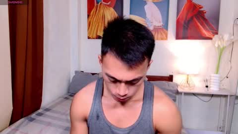 Snapshot of pinoymilker chatting on January 28, 5:11 am ethan online show from January 28, 5:11 am