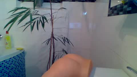 Snapshot of piwo58 chatting on March 6, 6:37 pm piwo58 online show from March 6, 6:37 pm