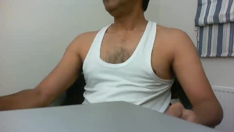 Snapshot of platino3026 chatting on October 27, 2:25 am platino3026 online show from October 27, 2:25 am
