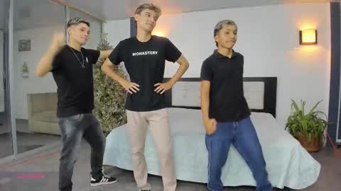   online show from November 27, 11:52 pm