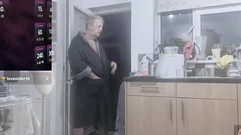 Play Me online show from November 23, 4:23 am