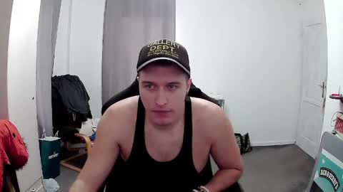 plkrisztian online show from March 22, 4:23 pm