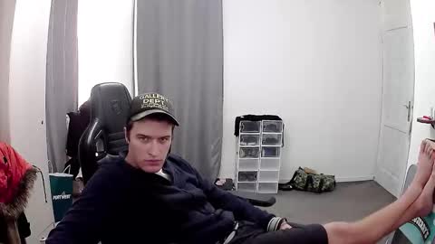 plkrisztian online show from February 8, 6:12 pm