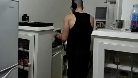 wickedcurv online show from December 15, 3:56 am