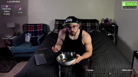 wickedcurv online show from February 18, 6:04 am