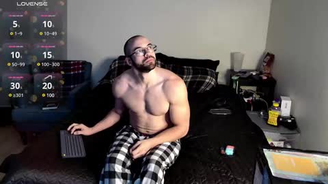 wickedcurv online show from January 9, 5:00 pm