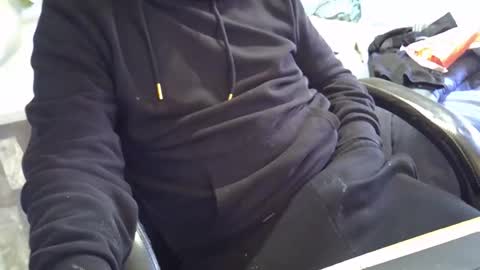 polgs2509 online show from April 4, 9:50 am