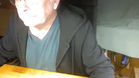 pomme1949 online show from February 5, 9:25 am