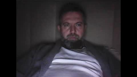 Snapshot of porw23 chatting on October 19, 11:24 am porw23 online show from October 19, 11:24 am