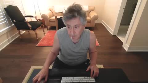 preppydave2525 online show from February 10, 7:07 pm