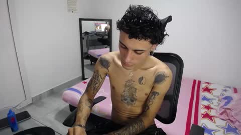 Plux online show from January 15, 6:54 pm