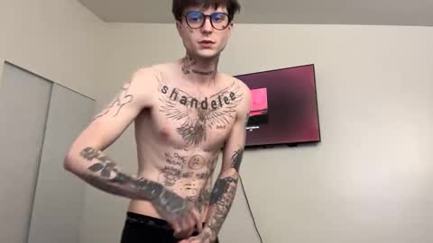 pretty boy online show from February 15, 4:18 am