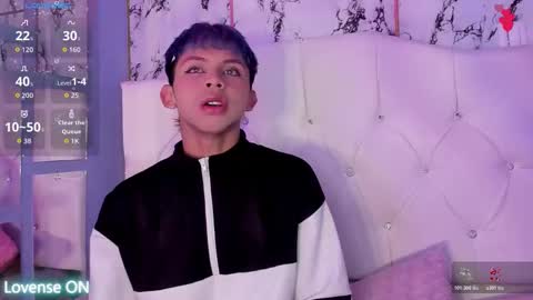 Apolo online show from December 5, 9:22 pm