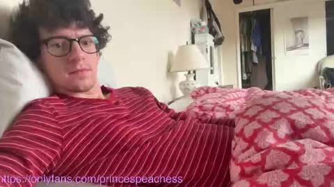 Peaches online show from November 13, 5:06 pm